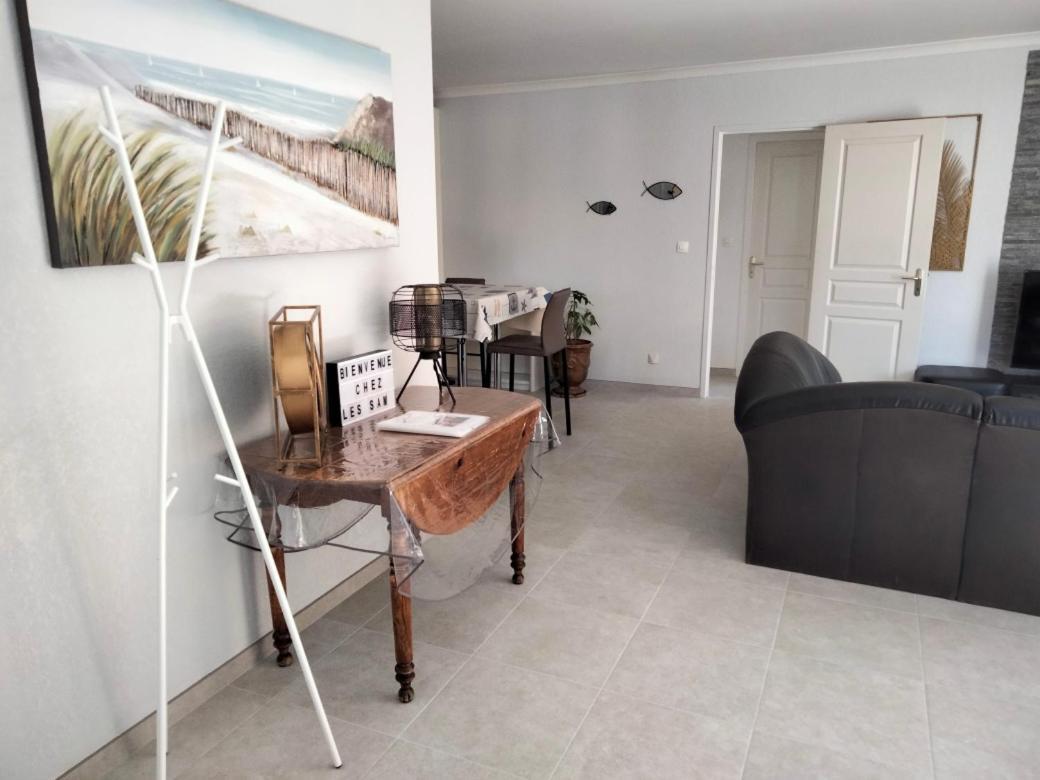 Maison 4 A 6 Pers Quartier Calme Tout Confort 에그모르트 외부 사진
